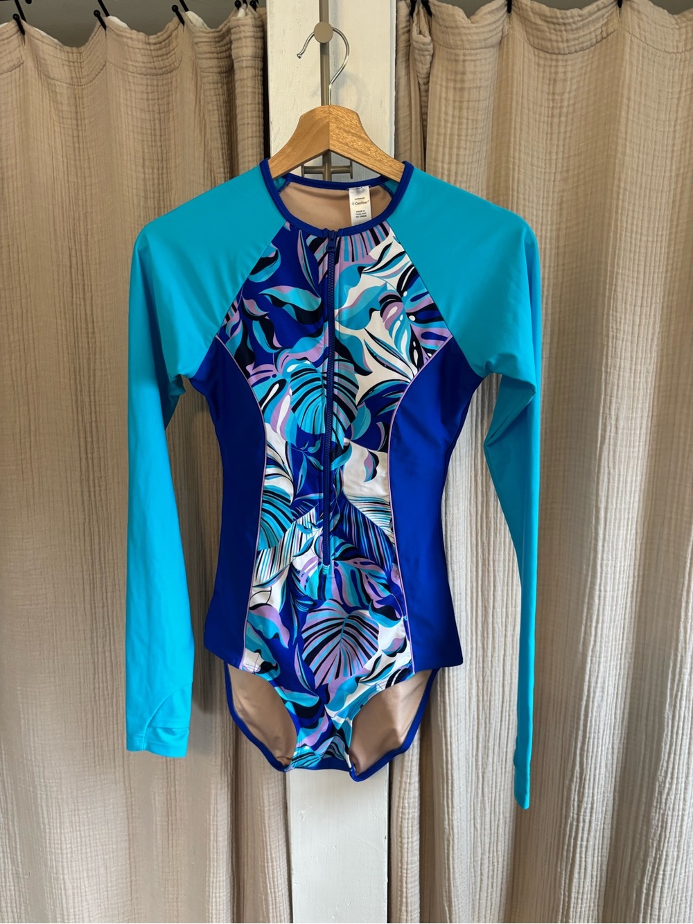 Like new Coolibar Escalante Long Sleeve Swimsuit- XS